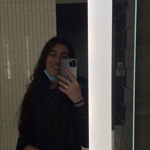 Meet your Posher, Isra